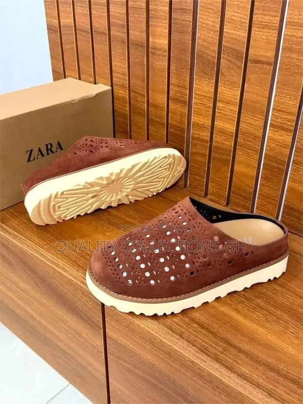 Zara Mules Half Shoe · Photo 1