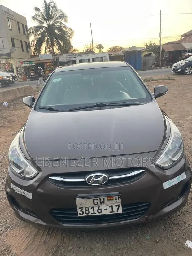Hyundai Accent 2017 Gray · Photo 1