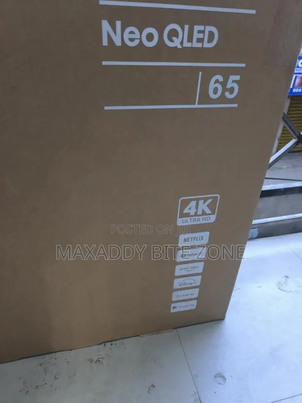 TLC NeoQLED 65 INCHES · Photo 1