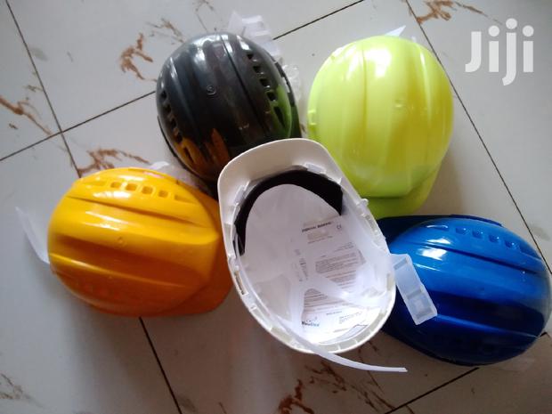 Vaultex Ventilated Helmet · Photo 1