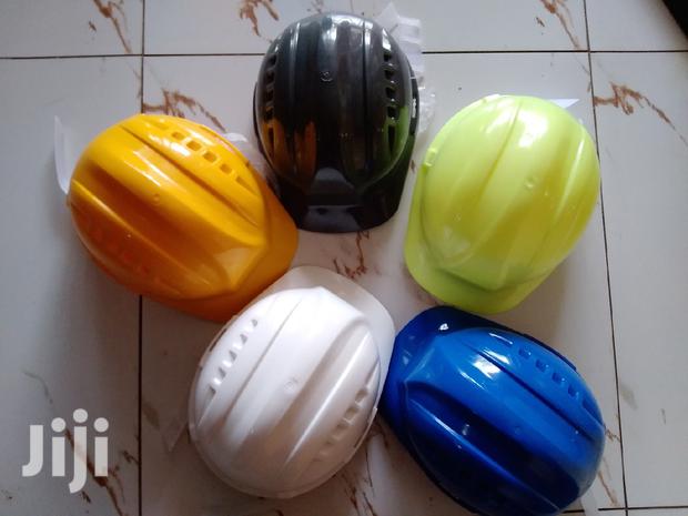 Vaultex Ventilated Helmet · Photo 2