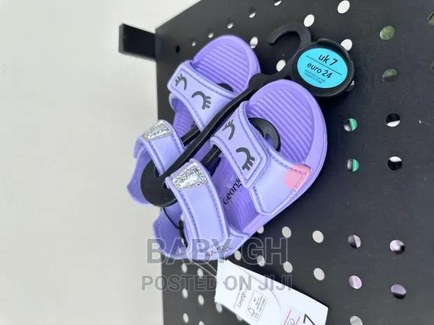 Purple Girl Sandals · Photo 2