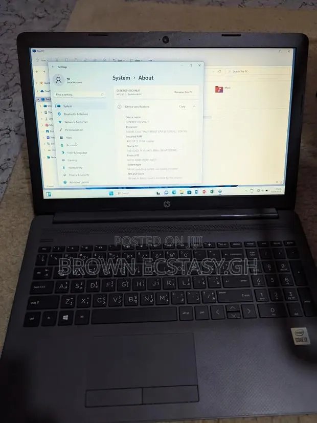 Laptop HP 250 G7 4GB Intel Core I3 HDD+SSD 1T · Photo 1