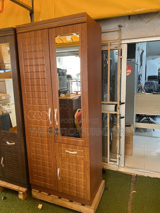 Double Door Wardrobe · Photo 1