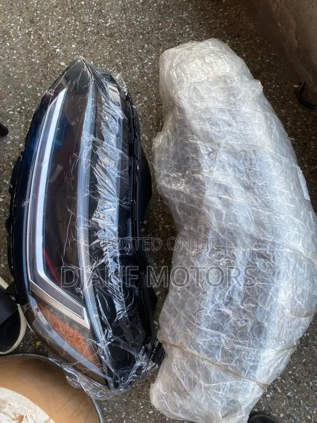 Honda HR-V 2022 Headlights Full LED · Photo 1