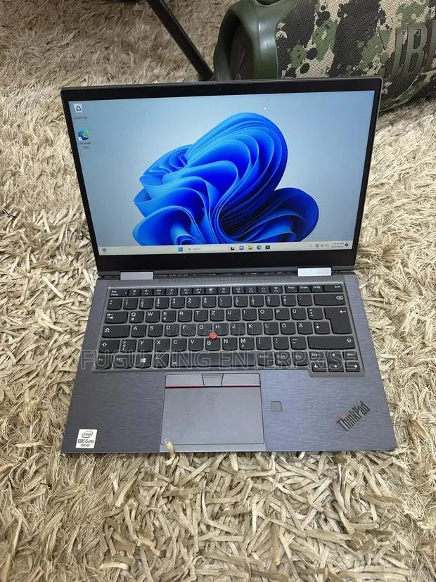 Laptop Lenovo ThinkPad X1 Yoga 16GB Intel Core i5 SSD 256GB · Photo 1