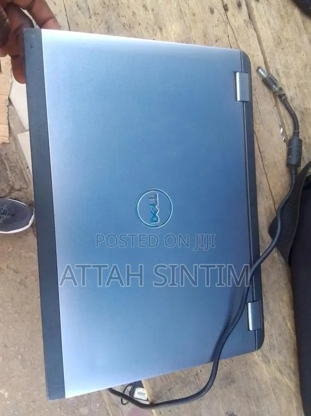 Laptop Dell Vostro 3546 8GB Intel Core i5 HDD 750GB · Photo 1