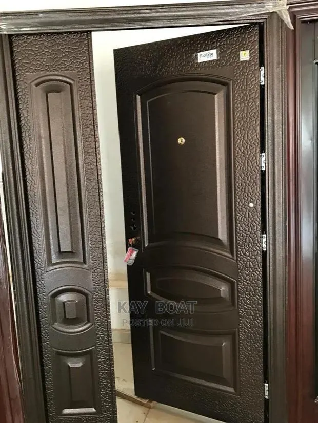 Rough Door One and Half Available With All Accessories · Photo 1