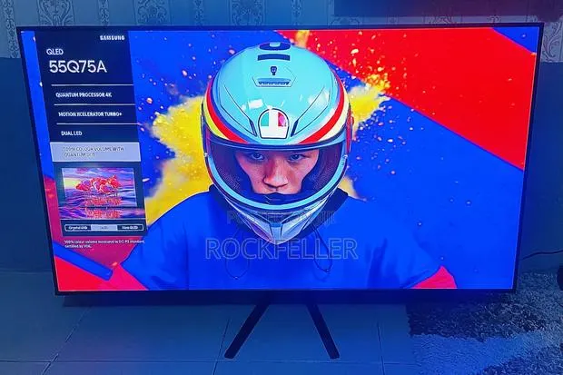 UK Used Samsung QLED AirSlim Digital Satellite 4K UHD HDR 55inch · Photo 1