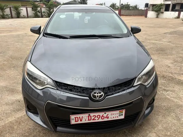 Toyota Corolla 2016 Gray · Photo 1