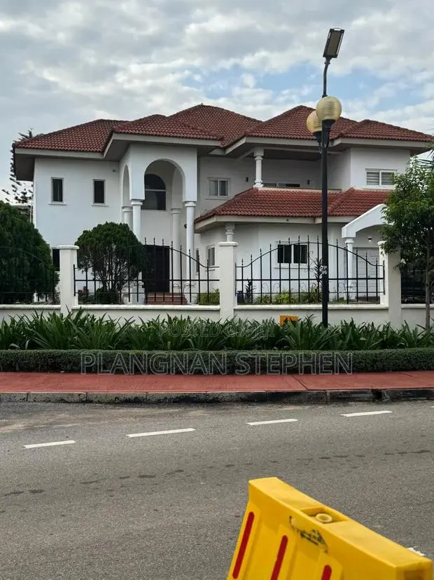 Furnished 5bdrm Mansion in Trasacco Valley, American House for sale · Photo 1