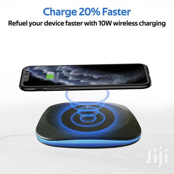 Promate Aurapad-4 10W Wireless Charging Pad Black · Photo 4