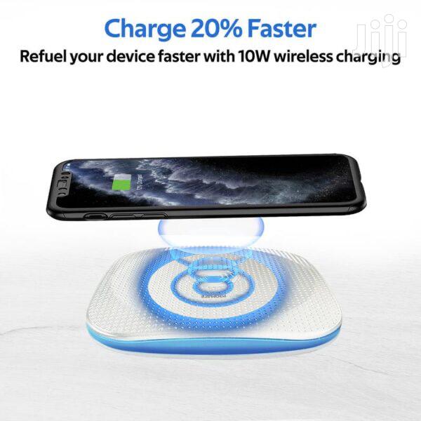 Promate Aurapad-4 10W Wireless Charging Pad(White) · Photo 6