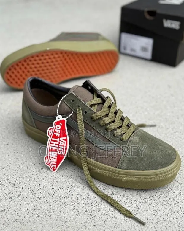Original Vans Old Skool Low Olive Green · Photo 1