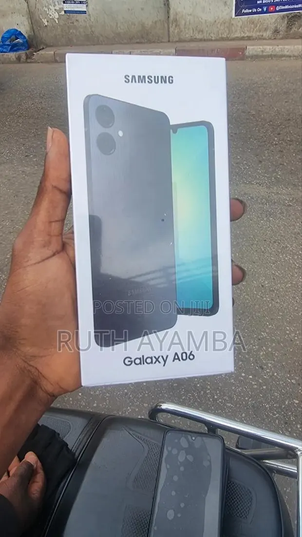New Samsung Galaxy A06 128 GB Black · Photo 1