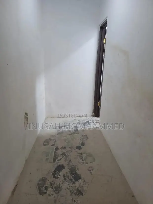 1bdrm Apartment in Inusah, Station Area for rent · Photo 1
