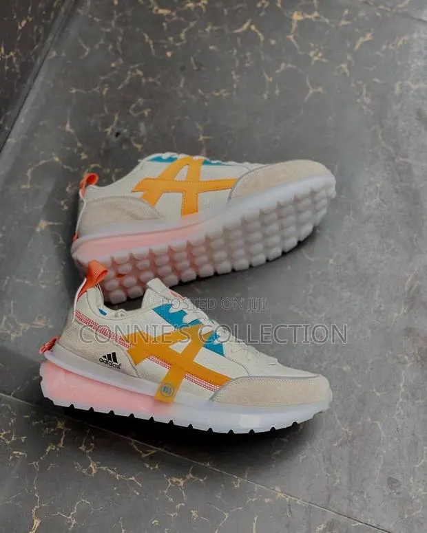 Adidas Paul Auratn A55 Sneakers · Photo 1