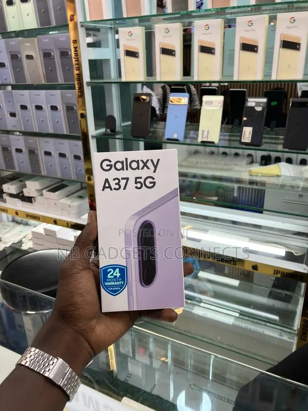 New Samsung Galaxy A37 128 GB Blue · Photo 1