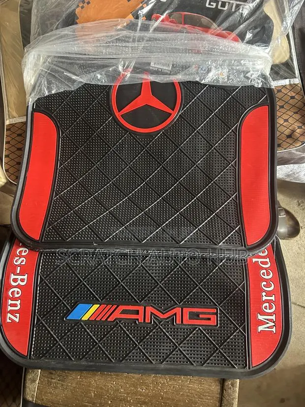Mercedes Benz Original Carpet Available Complete Set · Photo 1