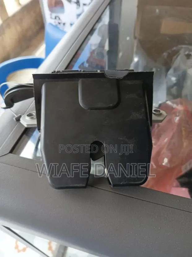Ford Escape2013 Boot Locker · Photo 1