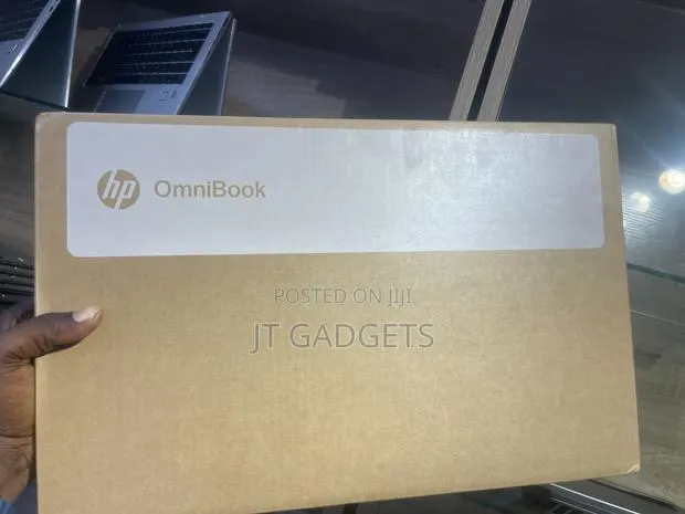 New Laptop HP OmniBook 3 8GB Intel Core Ultra 5 SSD 512GB · Photo 1