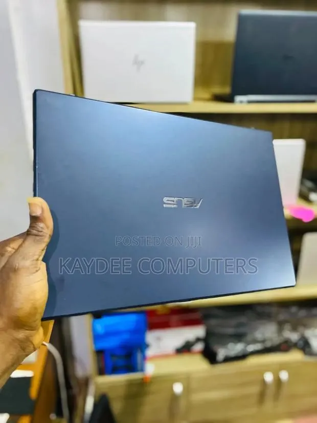 Laptop Asus 16GB Intel Core i5 SSD 512GB · Photo 1