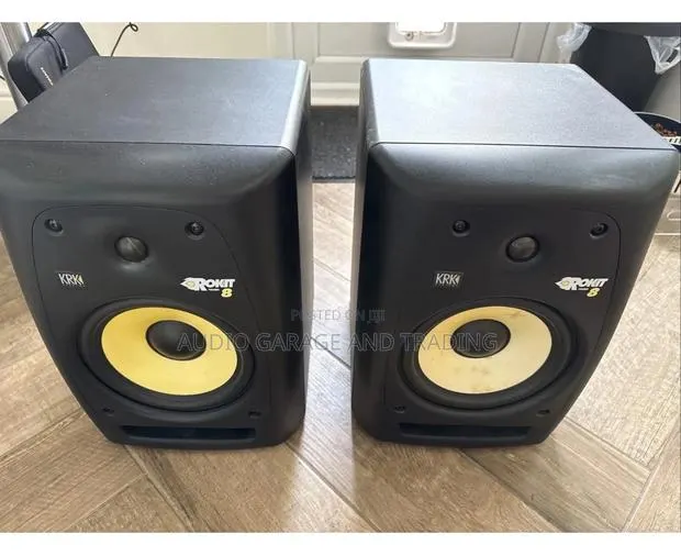 Studio Monitor · Photo 1