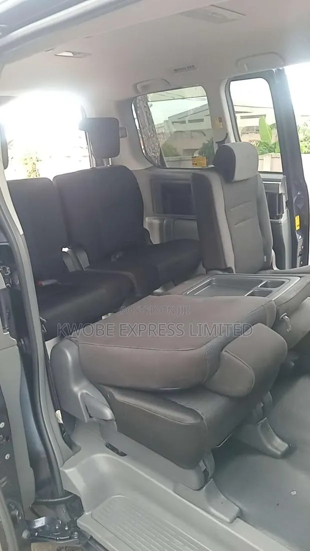 Reliable Car Rental Service- Book Now!