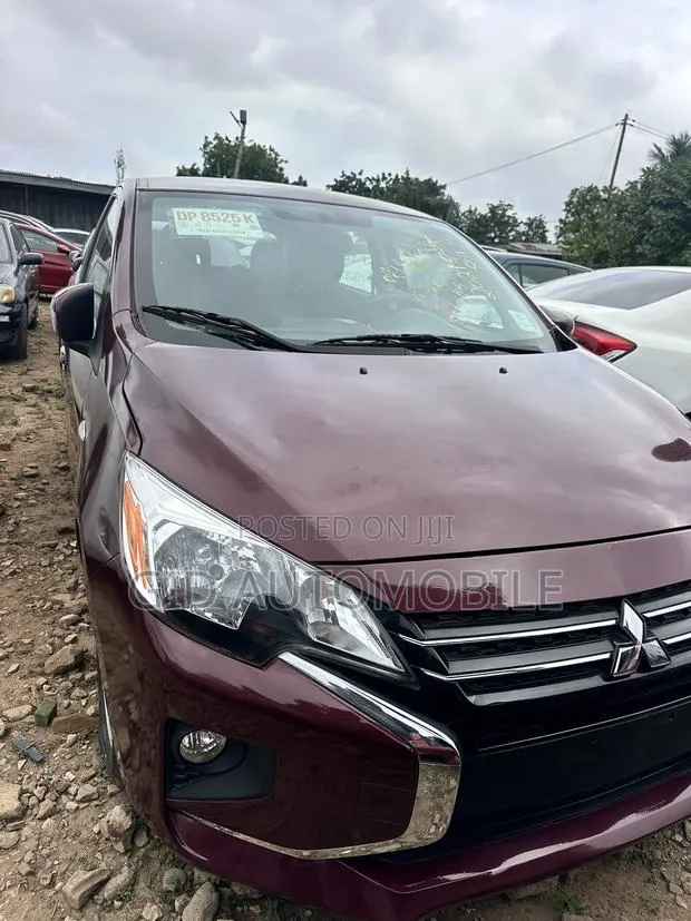 Mitsubishi Mirage 2024 Gray