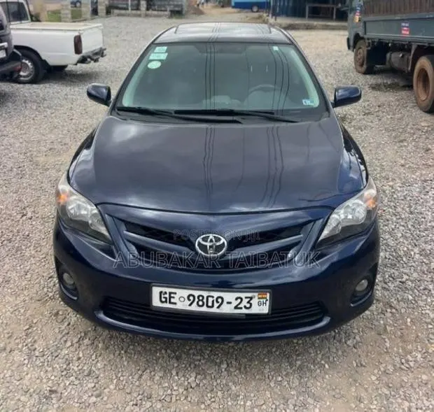 Toyota Corolla S 4dr Sedan (1.8L 4cyl 4A) 2013 Blue · Photo 1