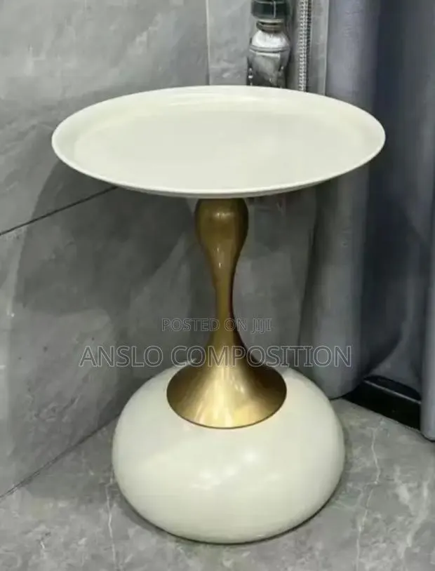 Unique Side Table · Photo 1