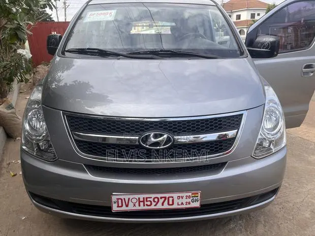 Hyundai H200 2015 Gray