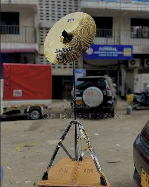 Sabian Crash Cymbal With Stand · Photo 1