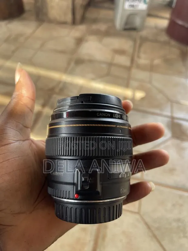 Canon Lens 85mm 1.8 · Photo 1