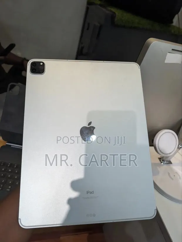 New Apple iPad Pro 12.9 (2021) 512 GB Gray · Photo 1