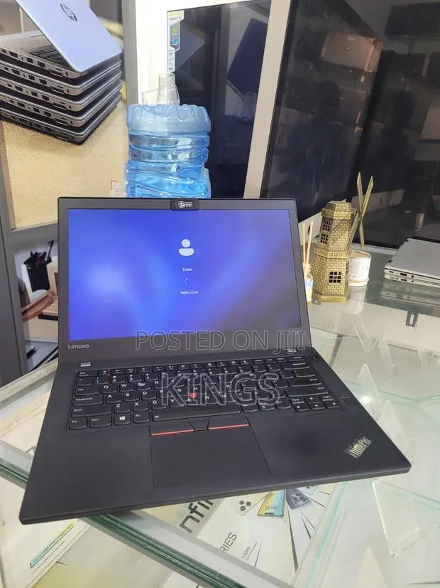 Laptop Lenovo ThinkPad A475 8GB Intel Core i7 SSD 256GB · Photo 1