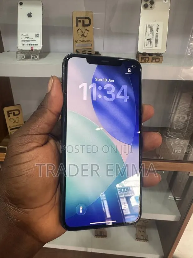 Apple iPhone 11 Pro Max 256 GB Black · Photo 1