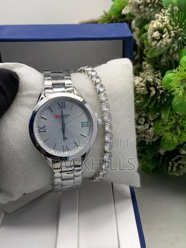 Ladies Watch and Bracelet · Photo 1