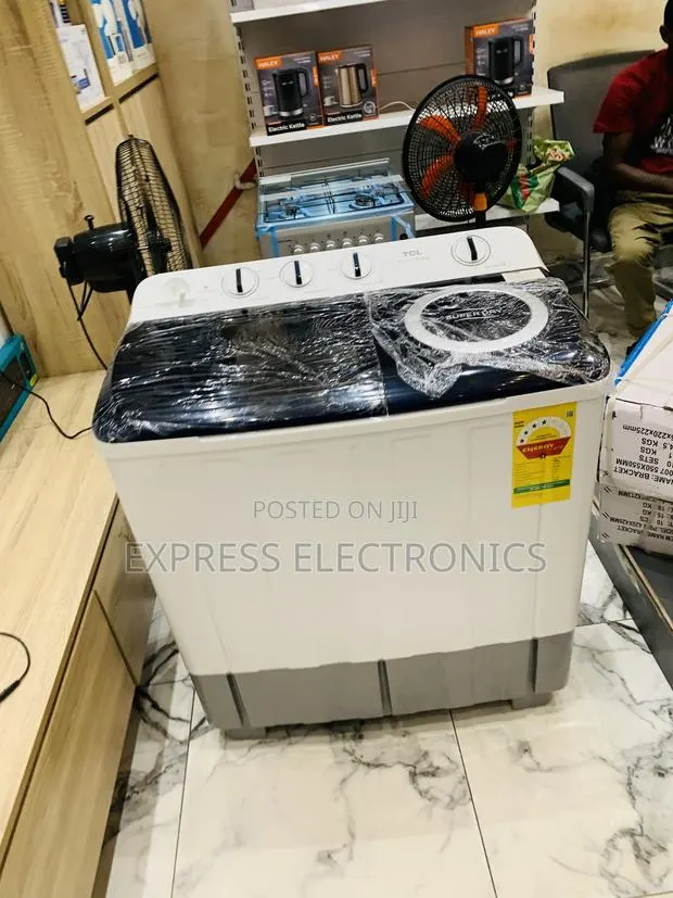Hand Wash Effect TCL 10.5kg Topload Twintub · Photo 1