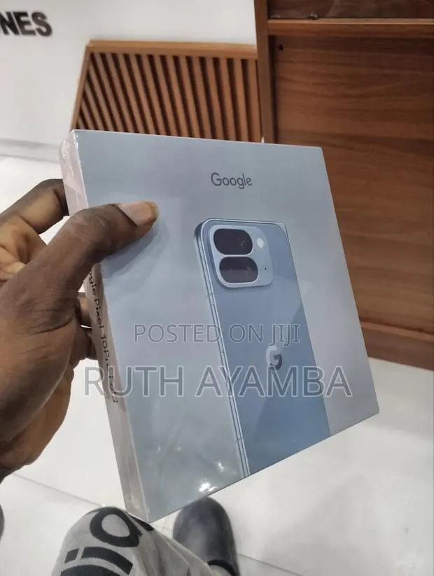 New Google Pixel 10 Pro Fold 256 GB Blue · Photo 1