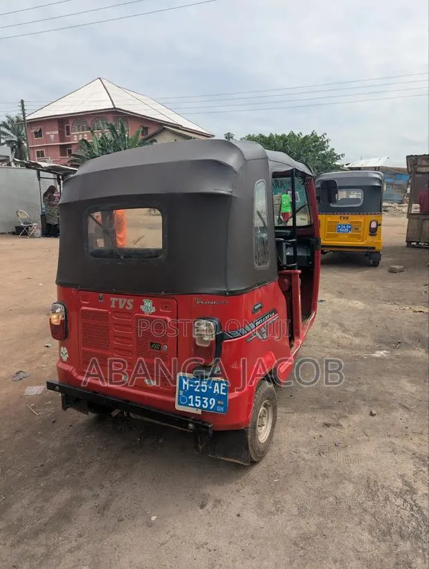 TVS King Deluxe Plus iTouch Start 2025 Red · Photo 1