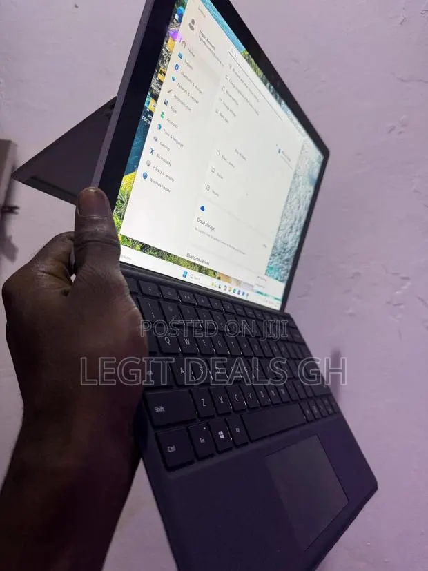 Laptop Microsoft Surface Pro 4 8GB Intel Core i5 SSD 256GB · Photo 1