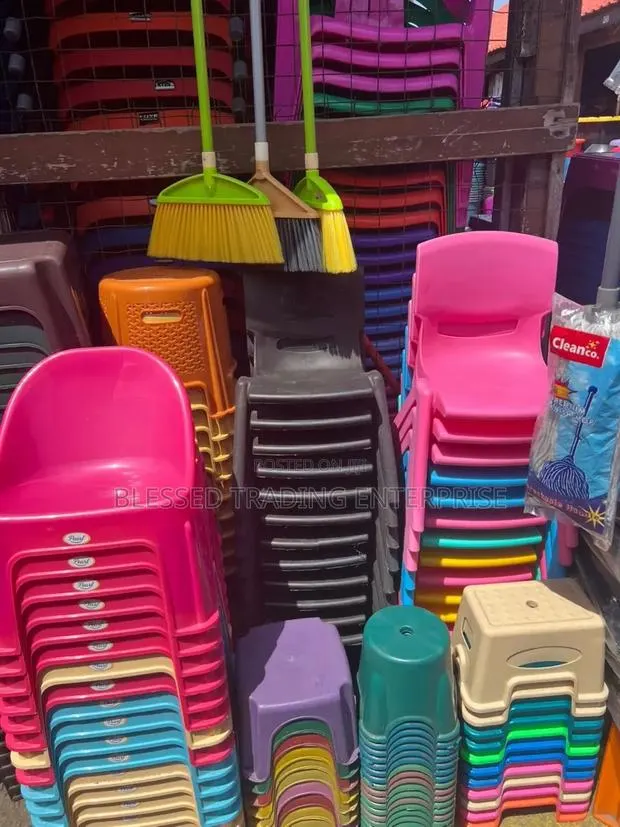 Kids Plastic Chairs for Schools and All Activities · Photo 1