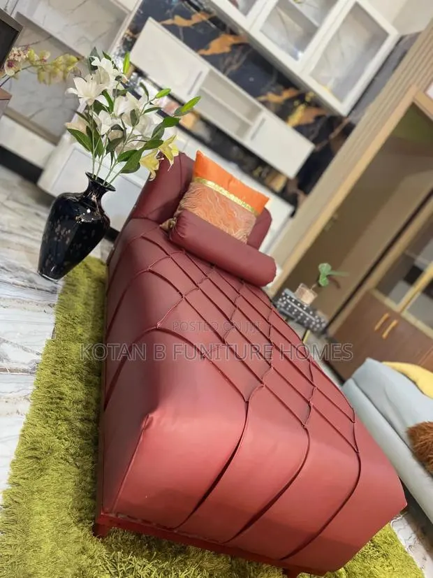 Chaise Lounge Chair · Photo 1