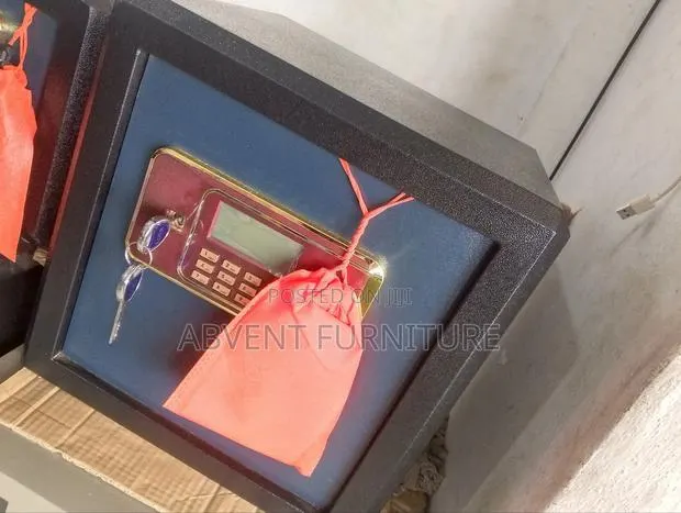 Fireproof Money Safe · Photo 1