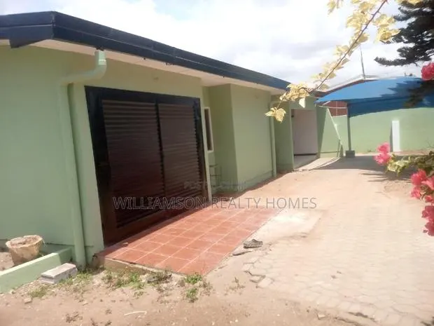 3bdrm House in Community 19 Estate,, Spintex for rent · Photo 1