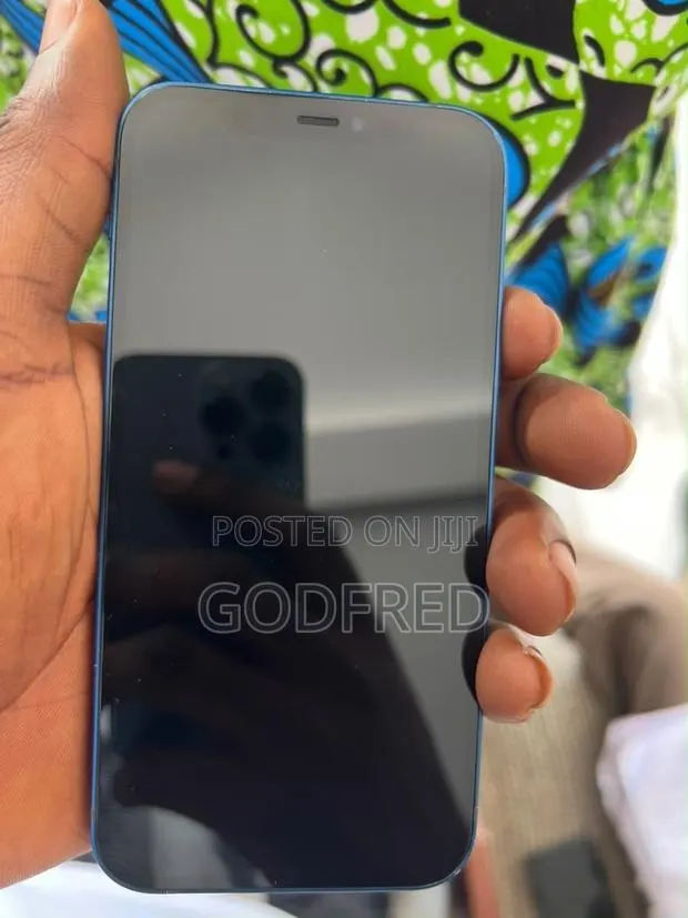 Apple iPhone 12 128 GB Blue · Photo 1