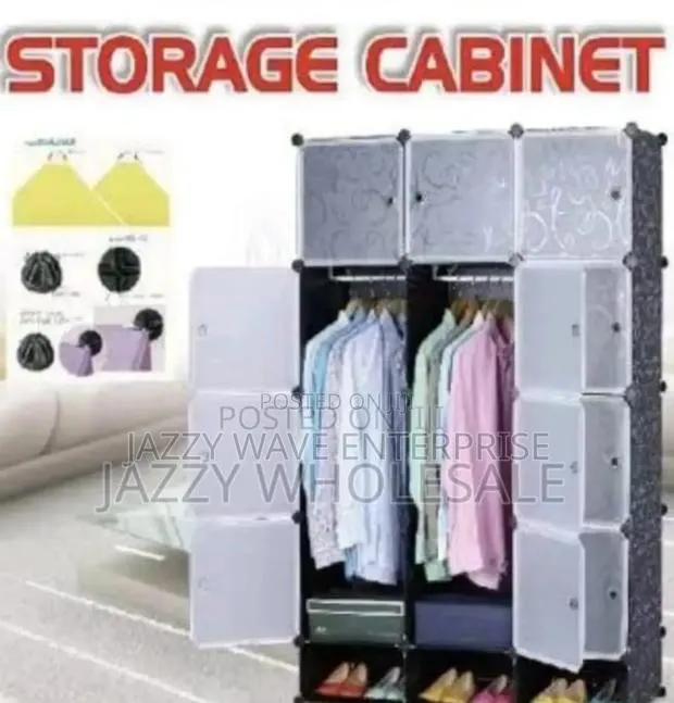 12 Cube Plastic Wardrobe · Photo 1