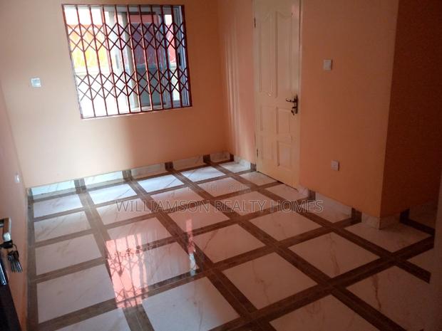 1bdrm Apartment in Community 18, Spintex for rent · Photo 2