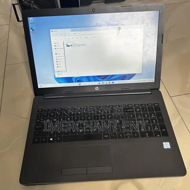 Laptop HP 250 G7 8GB Intel Core i5 SSD 512GB · Photo 1